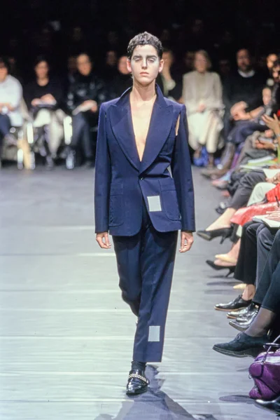 Look 48